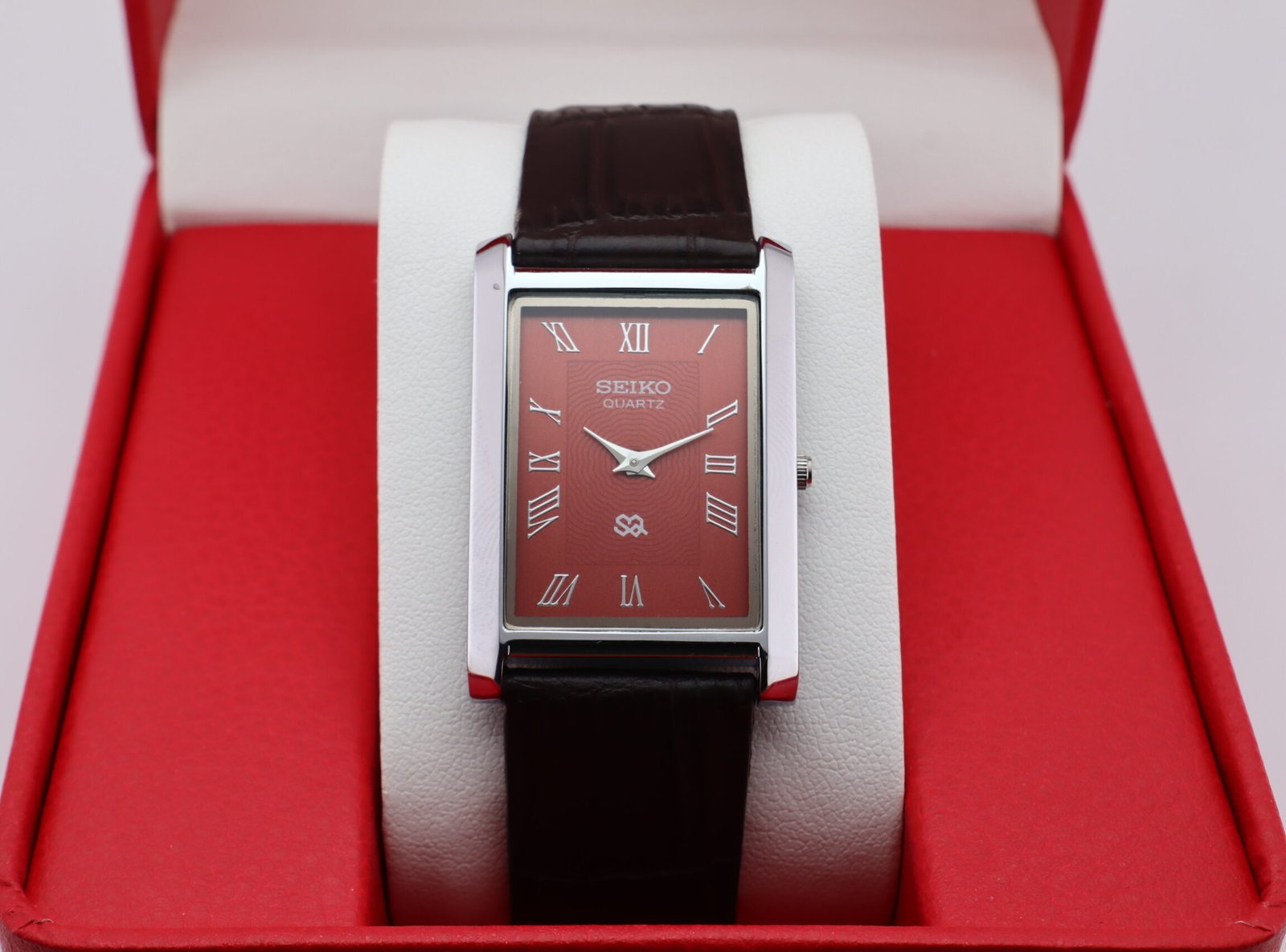 IMG_1762 Refurbished Vintage Seiko Slim Tank Men's Wrist Watch Red Dial With Dark Brown Strap - Image 1