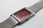 Refurbished Vintage Seiko Slim Tank Men's Wrist Watch Red Dial With Silver Mesh Band - Image 6
