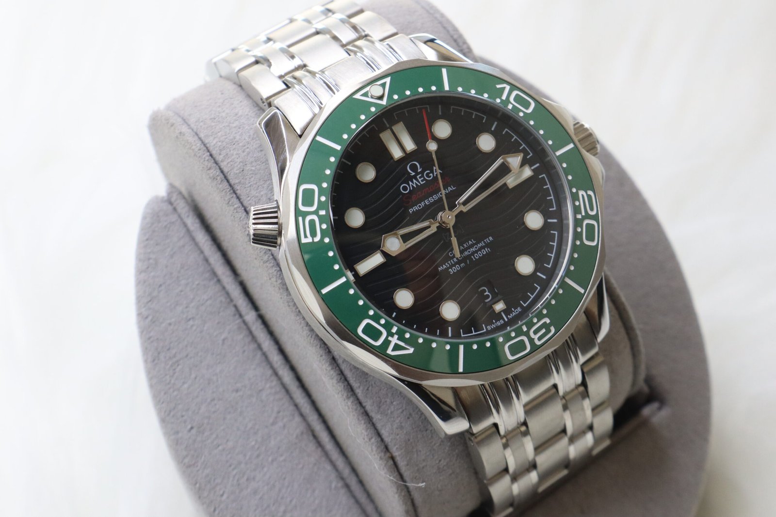 IMG_9191 OMEGA SEAMASTER 300M GREEN DIAL (MOD) - Image 1