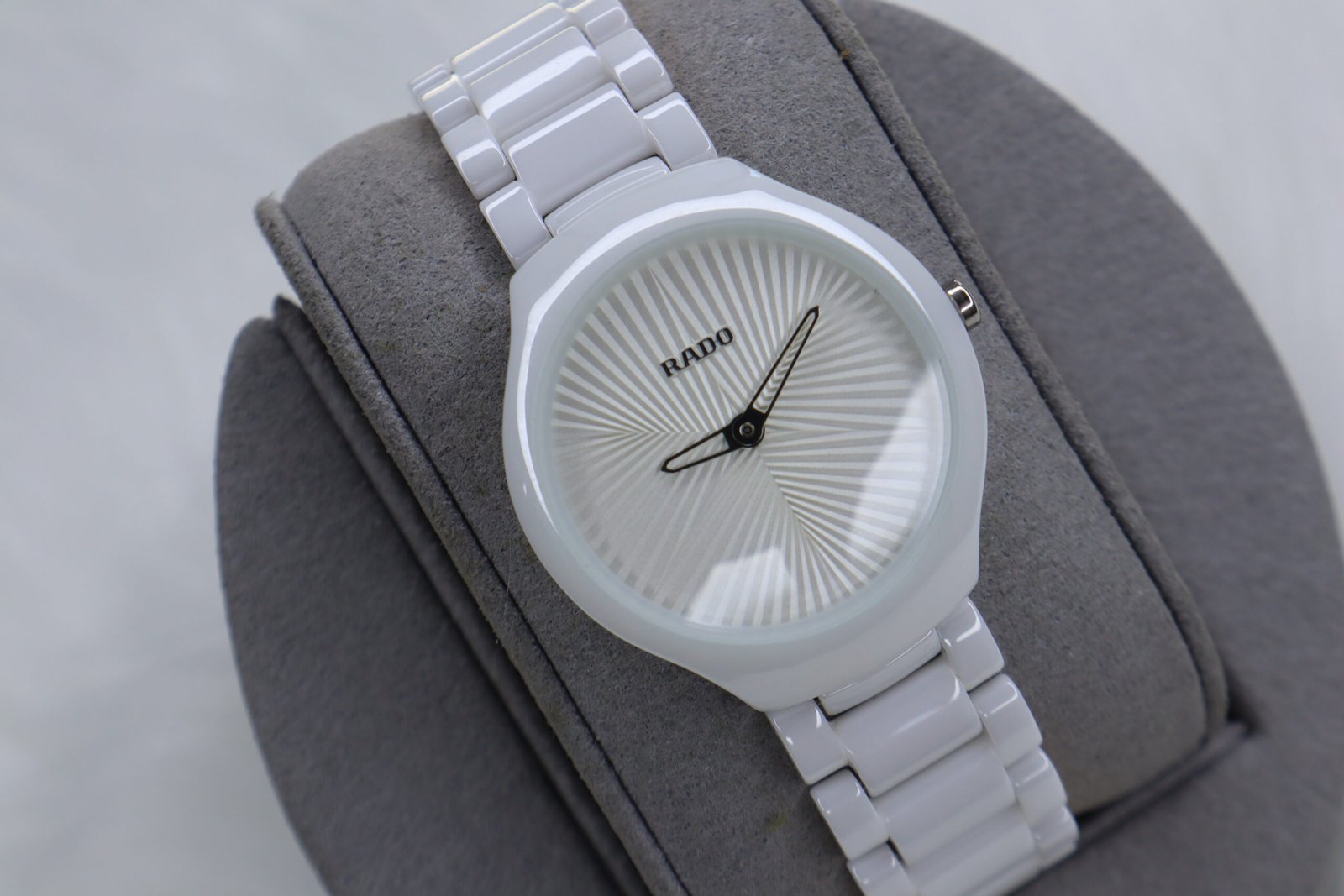 IMG_9490 RADO THINLINE CERAMIC WHITE (MOD) - Image 1