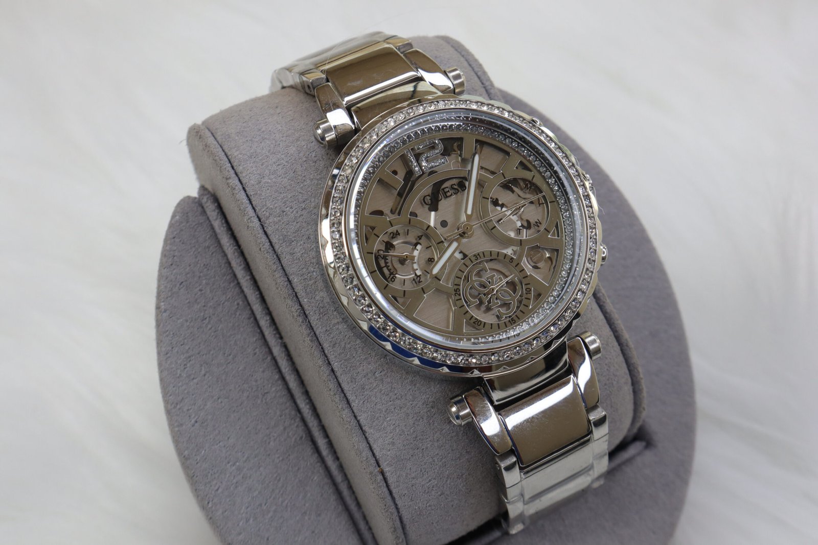 IMG_9611 GUESS GW0403L1 SILVER DIAL SOLSTICE (MOD) - Image 1